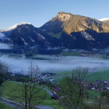 Alpine Cottage With Exceptional View Mayrhofen Esterno foto