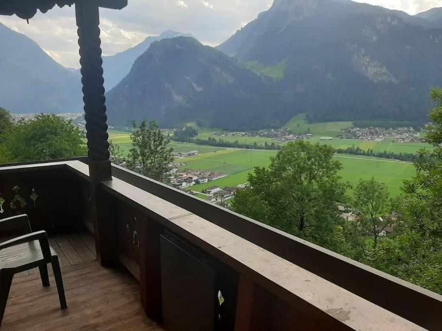 Alpine Cottage With Exceptional View Mayrhofen Esterno foto